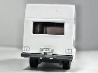 Iveo Daily Camper SIKU Biało-Czerwony 1:55 – zdjęcie 6