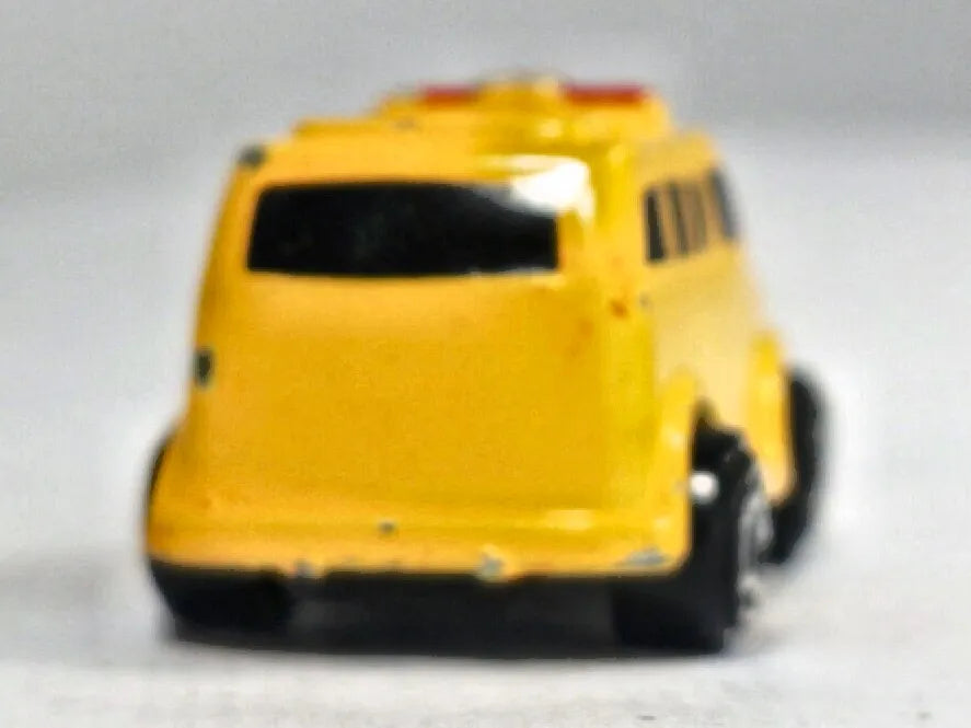 Suv Soma 1:64 2 Luzak Żółty – zdjęcie 6