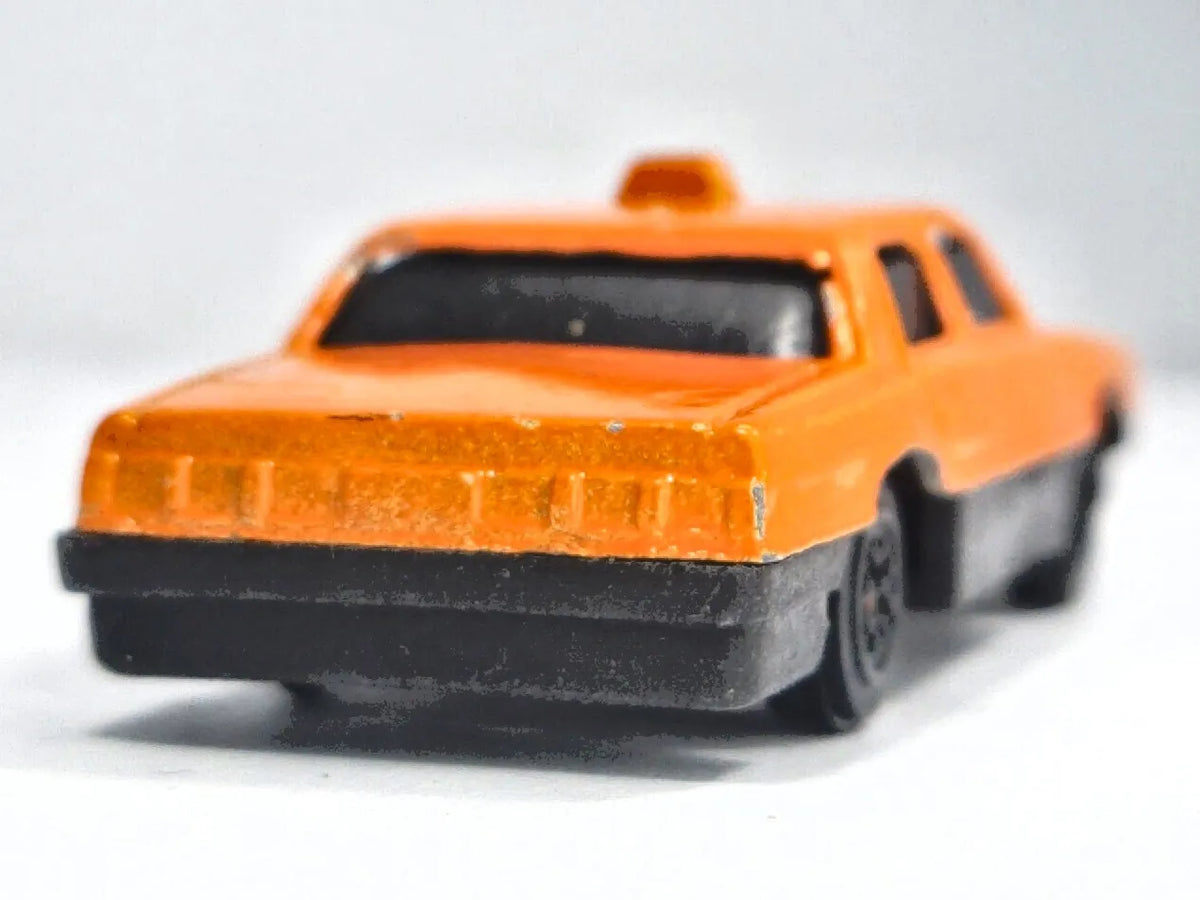 CLASSIC SEDAN jak Chevrolet Impala, Non Brand Die cast, Pomarańczowy, 1:64 – zdjęcie 6