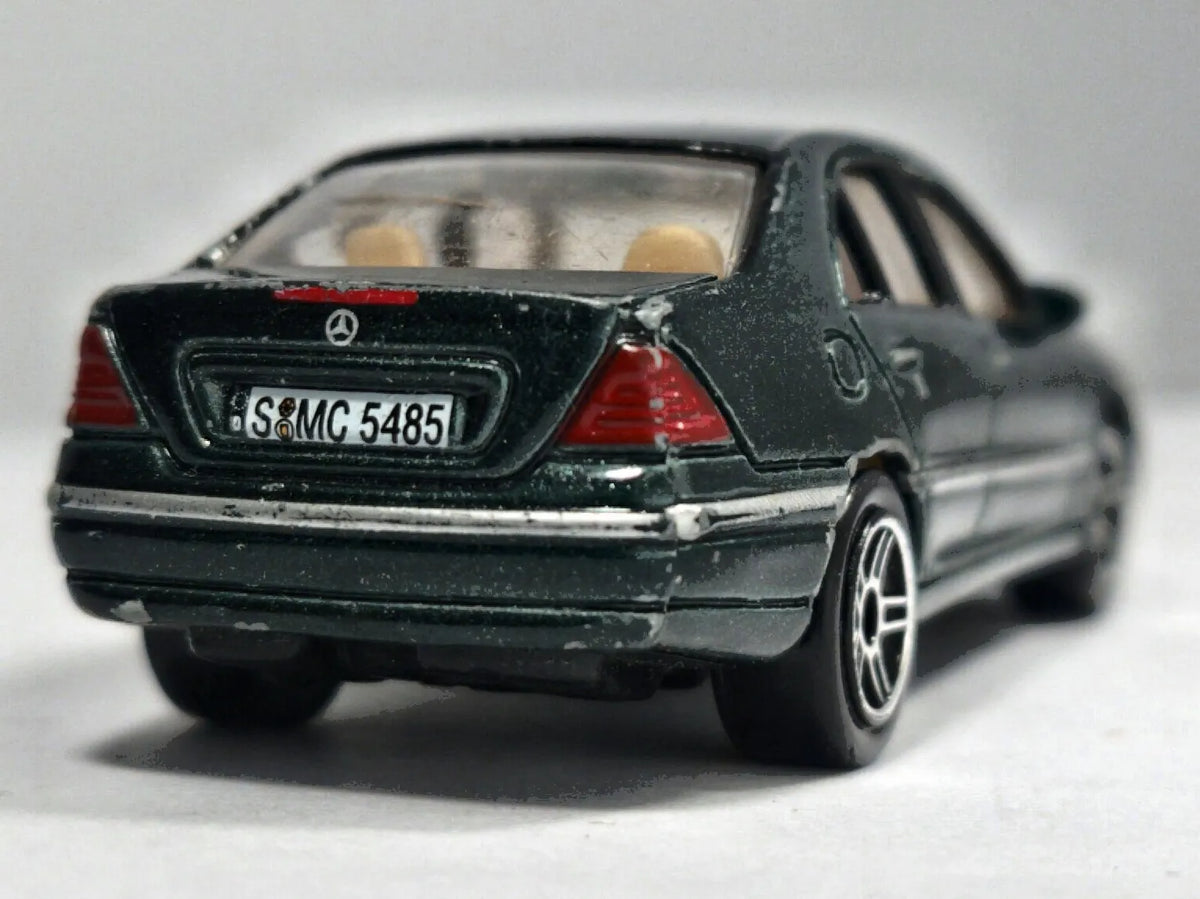 Mercedes-Benz C-Class Realtoy 1:55 Luzak Zielony – zdjęcie 6