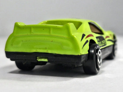 SAMOCHÓD SPORTOWY MAC BUILDERS #03 Unbranded Limonkowy 1:64 – zdjęcie 6