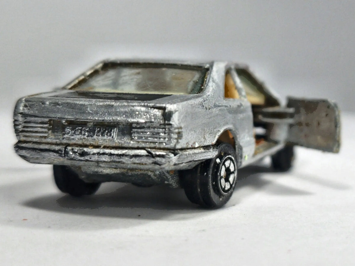MERCEDES-BENZ 500 SEC, Yatming, Die cast NO.1087, Srebrny, 1:64, Resoraki – zdjęcie 6