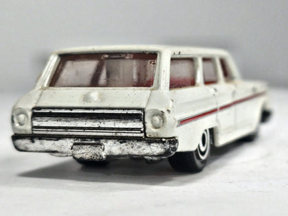1964 Ford Fairlane Matchbox 2017 Matchbox Series 1:72 Luzak Biały Rodzinny – zdjęcie 6