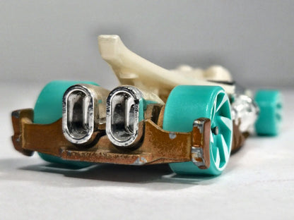 CROC ROD, Hot Wheels 2021, Die cast R1183, Złoty, 1:64, Resoraki – zdjęcie 6