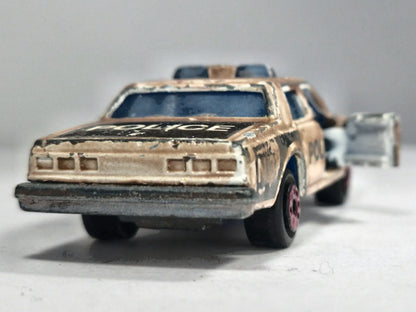 CHEVROLET IMPALA POLICE, Majorette, Die cast 240, Biały, 1:72, Resoraki – zdjęcie 6