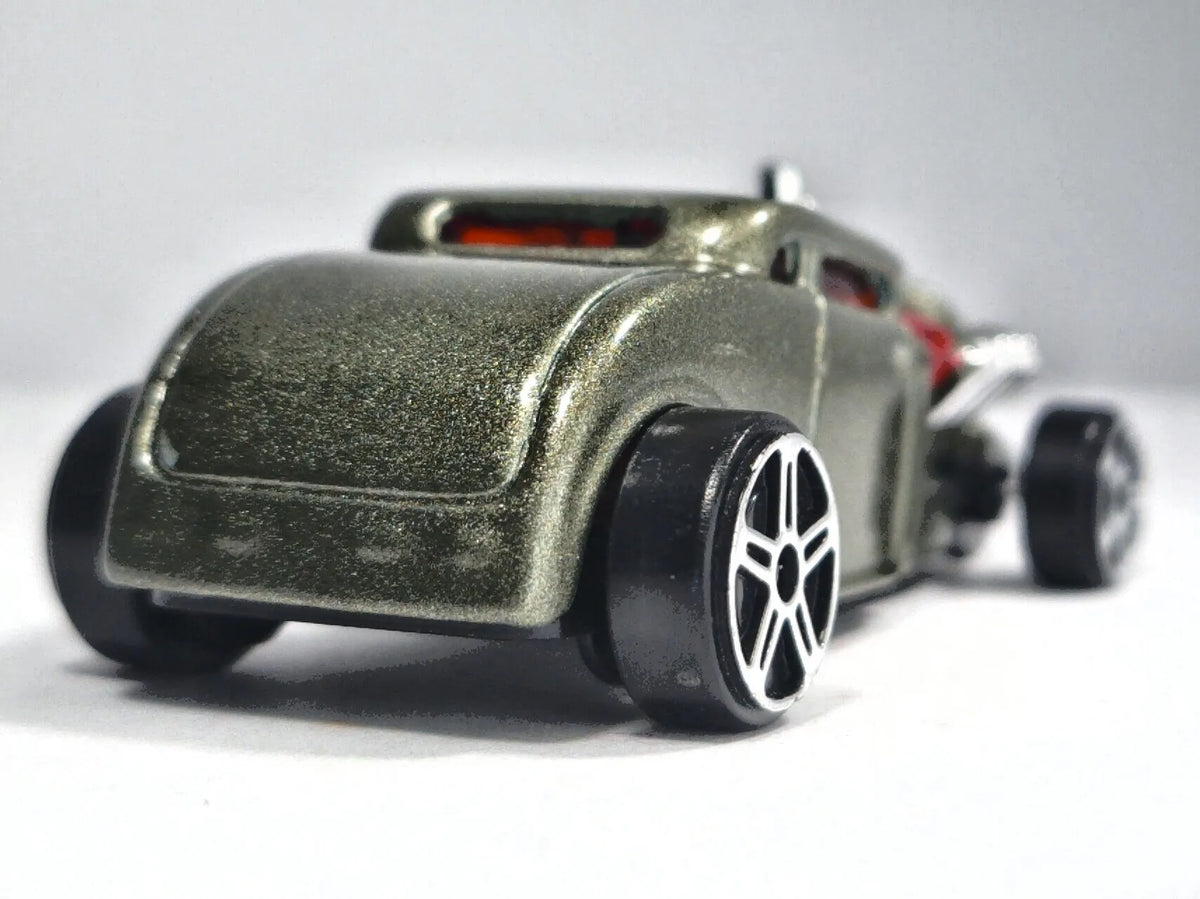 KNUCKLE DRAGGER Maisto Grafitowy 1:64 – zdjęcie 6