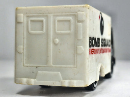 BOMB SQUAD JAK MERCEDES VAN, Nico 1983, Die cast 8021 Czarny 1:55, Resoraki – zdjęcie 6