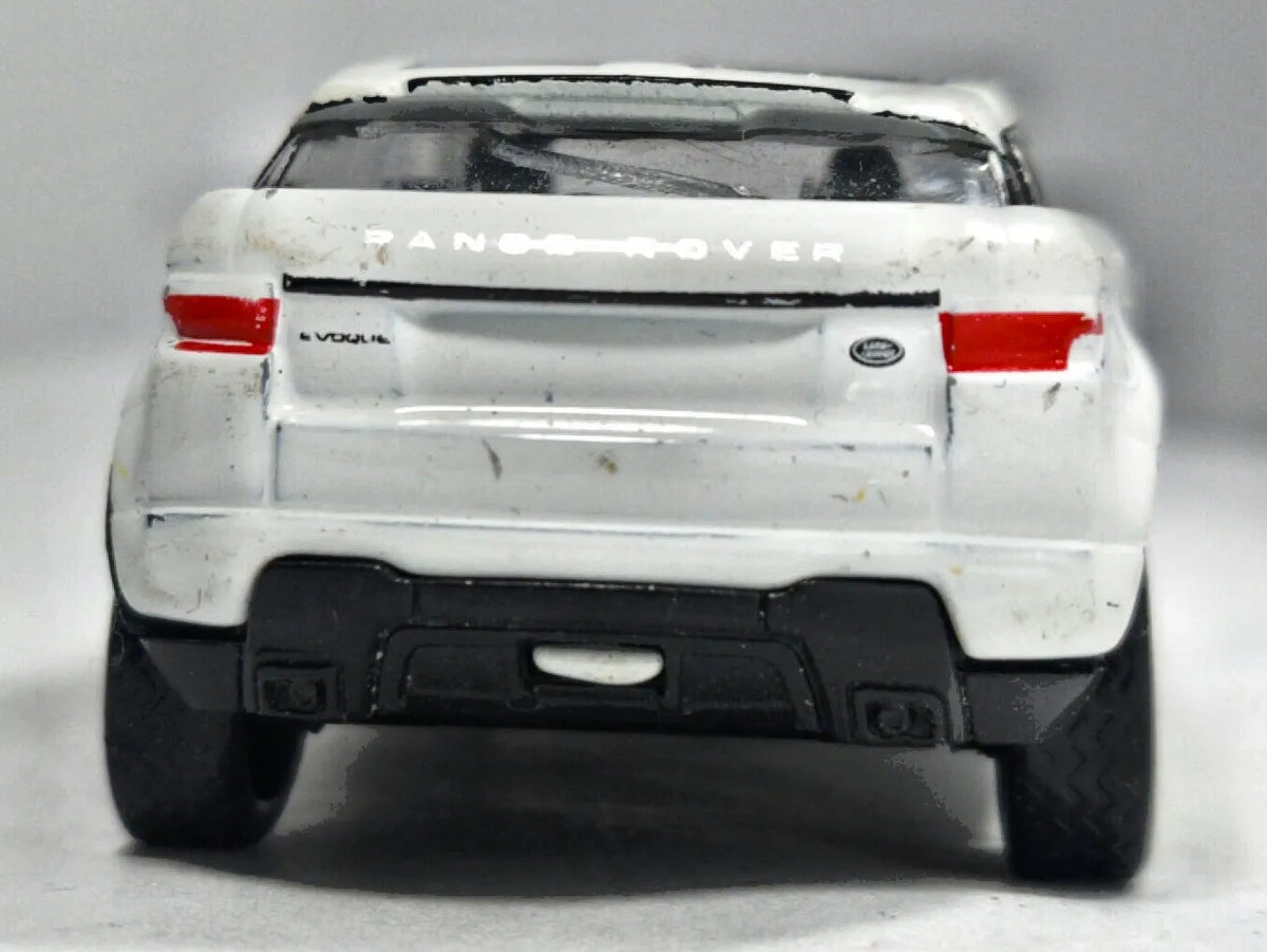 Range Rover Evoque Welly 1:64 Luzak Biały – zdjęcie 6