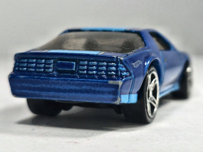 CHEVROLET CAMARO Z28, Hot Wheels 2011, V5310, Niebieski, 1:64, Resoraki – zdjęcie 6