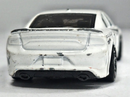 Dodge Charger SRT Hot Wheels 2015 1:64 Luzak Biały – zdjęcie 6