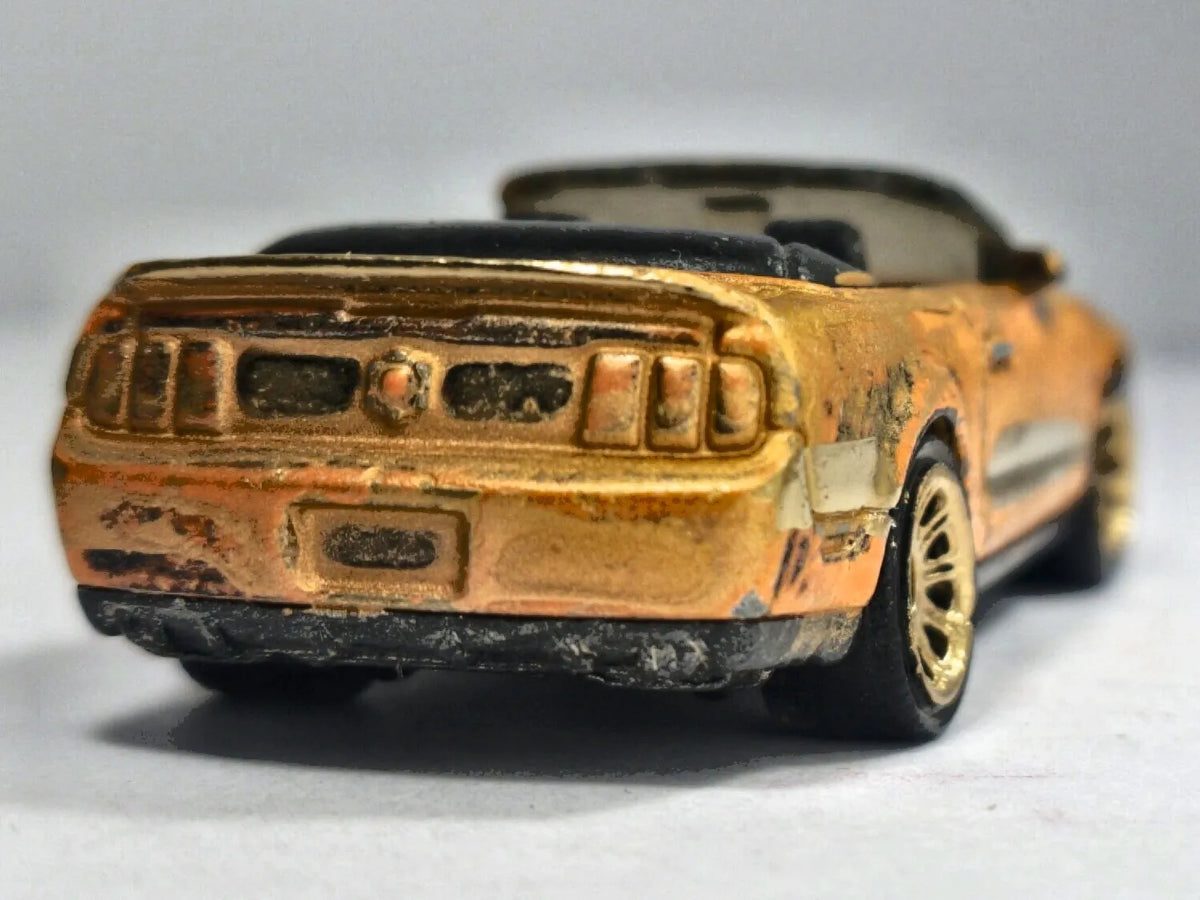SHELBY GT500 CONVERTIBLE (CABRIO), Matchbox 2007, Die cast MB744 Złoty 1:64 – zdjęcie 6