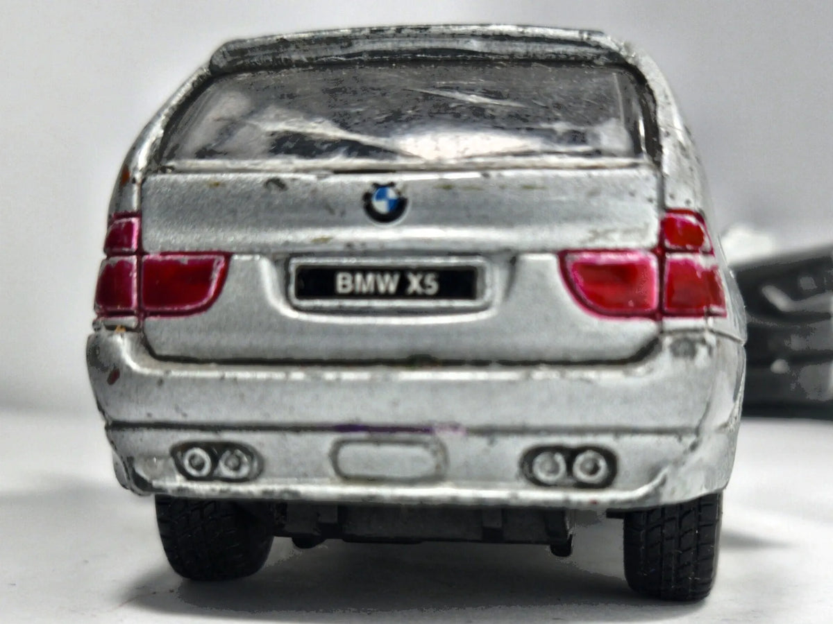 BMW X5 Maisto Srebrny 1:42 – zdjęcie 6