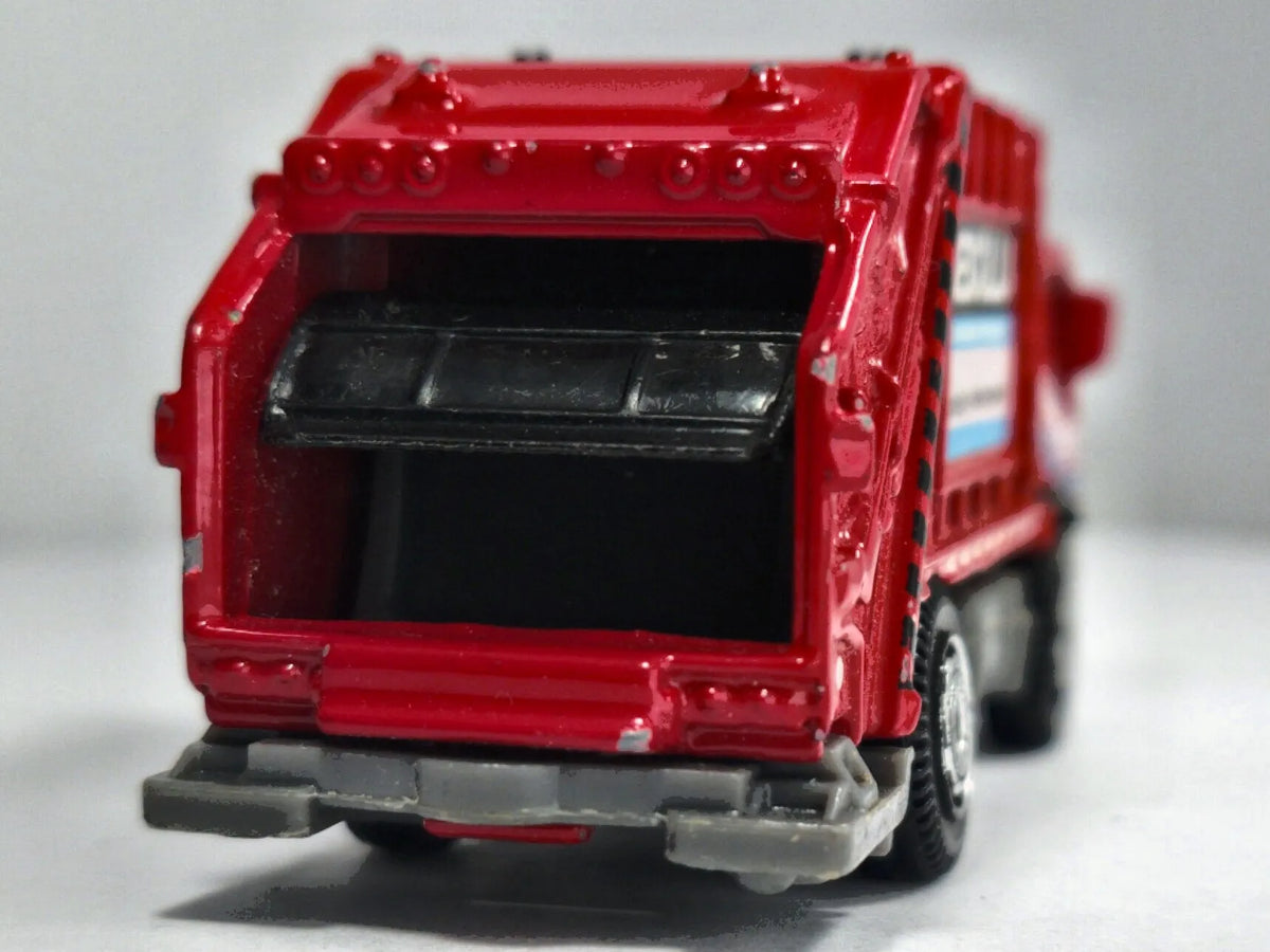 Garbage Truck Matchbox 2008 1:87 Śmieciarka BEDOLLA Luzak Czerwony – zdjęcie 6