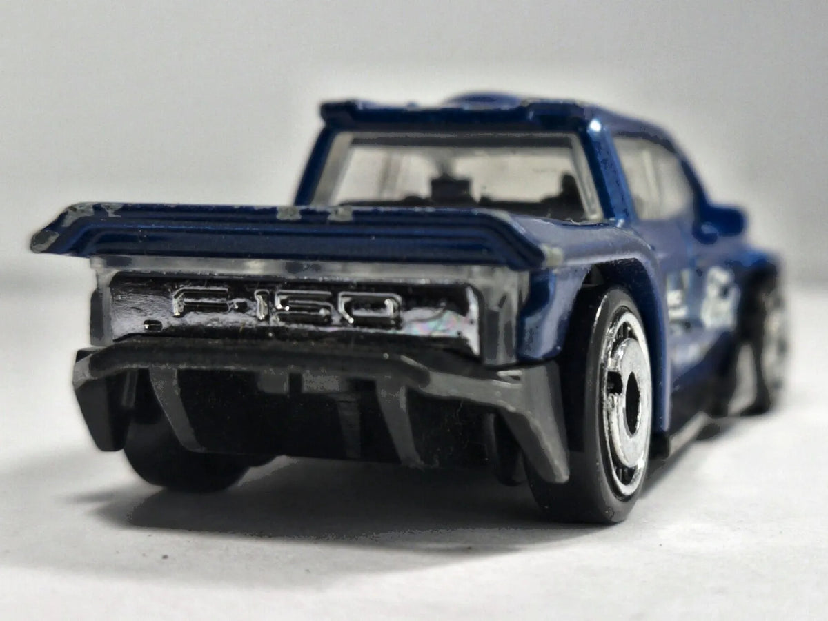 FORD F-150 LIGHTNING CUSTOM MODEL Hot Wheels 2023 Niebieski 1:58 – zdjęcie 6