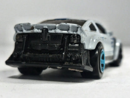 Ford Mustang GT Hot Wheels 2005 1:64 Luzak Srebrny – zdjęcie 6