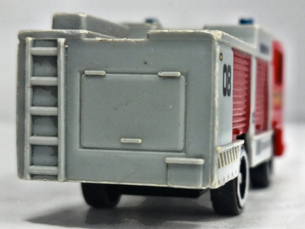 Wóz Strażacki 1:64 Wóz strażacki FIRE DEPT Luzak Czerwony Straż pożarna – zdjęcie 6