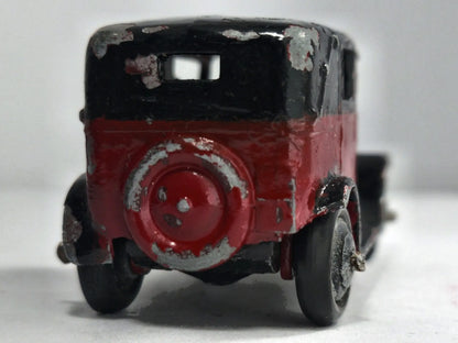 GRAHAM SEDAN TAXI Tootsie Toy 1936 Czerwony 1:55 Made in United States – zdjęcie 6