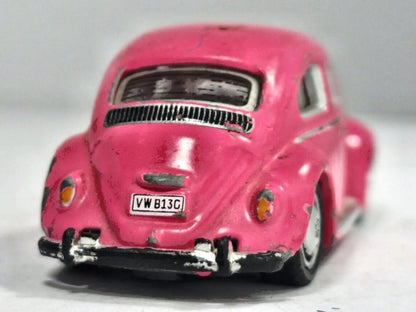 Volkswagen Beetle Schuco Regular Wheels 1:72 Garbus Luzak Różowy – zdjęcie 6