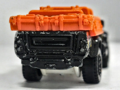 Sahara Survivor Maisto 1:64 Terenówka Luzak Czarny Jak Land Rover Defender – zdjęcie 6