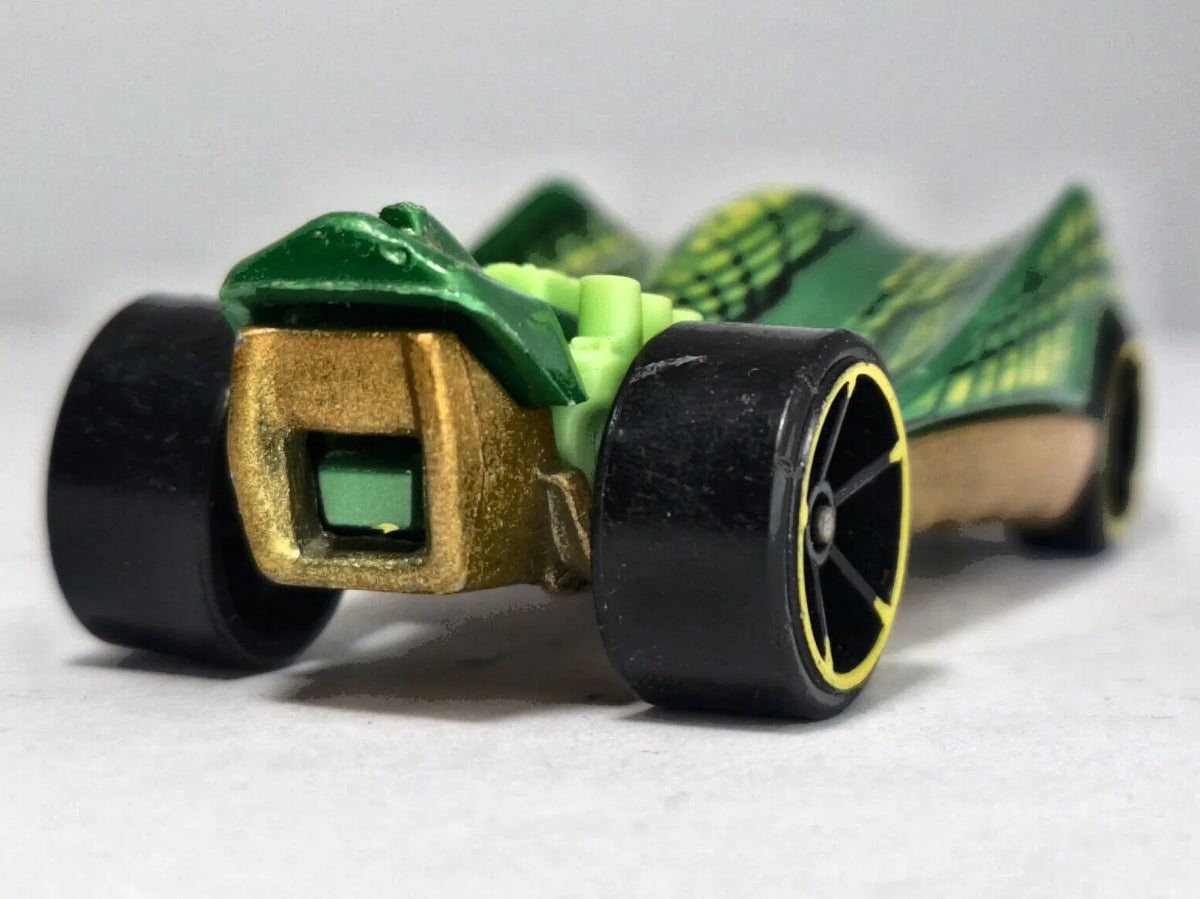 SUPER STINGER Hot Wheels 2009 Zielony 1:64 – zdjęcie 6