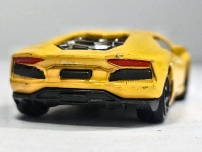 Lamborghini Aventador LP 700-4 Majorette 1:64 Luzak Żółty – zdjęcie 6