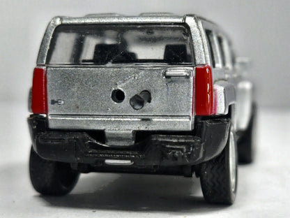 Hummer H2 Welly 1:64 Luzak Srebrny – zdjęcie 6