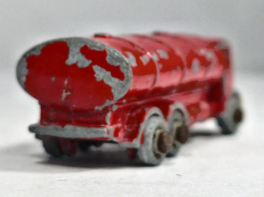 Ciężarówka Cysterna Matchbox '40 Czerwony 1:87 Made in England – zdjęcie 6
