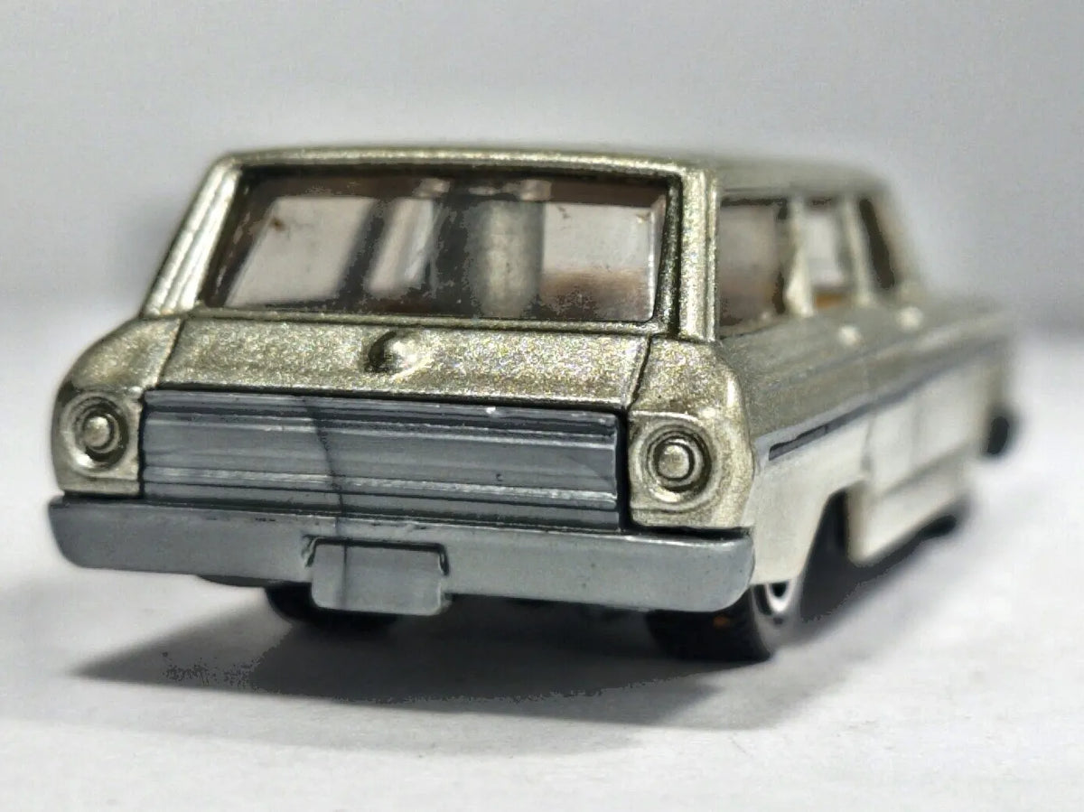 1964 Ford Fairlane Matchbox 2017 Matchbox Series 1:72 Luzak Srebrny – zdjęcie 6
