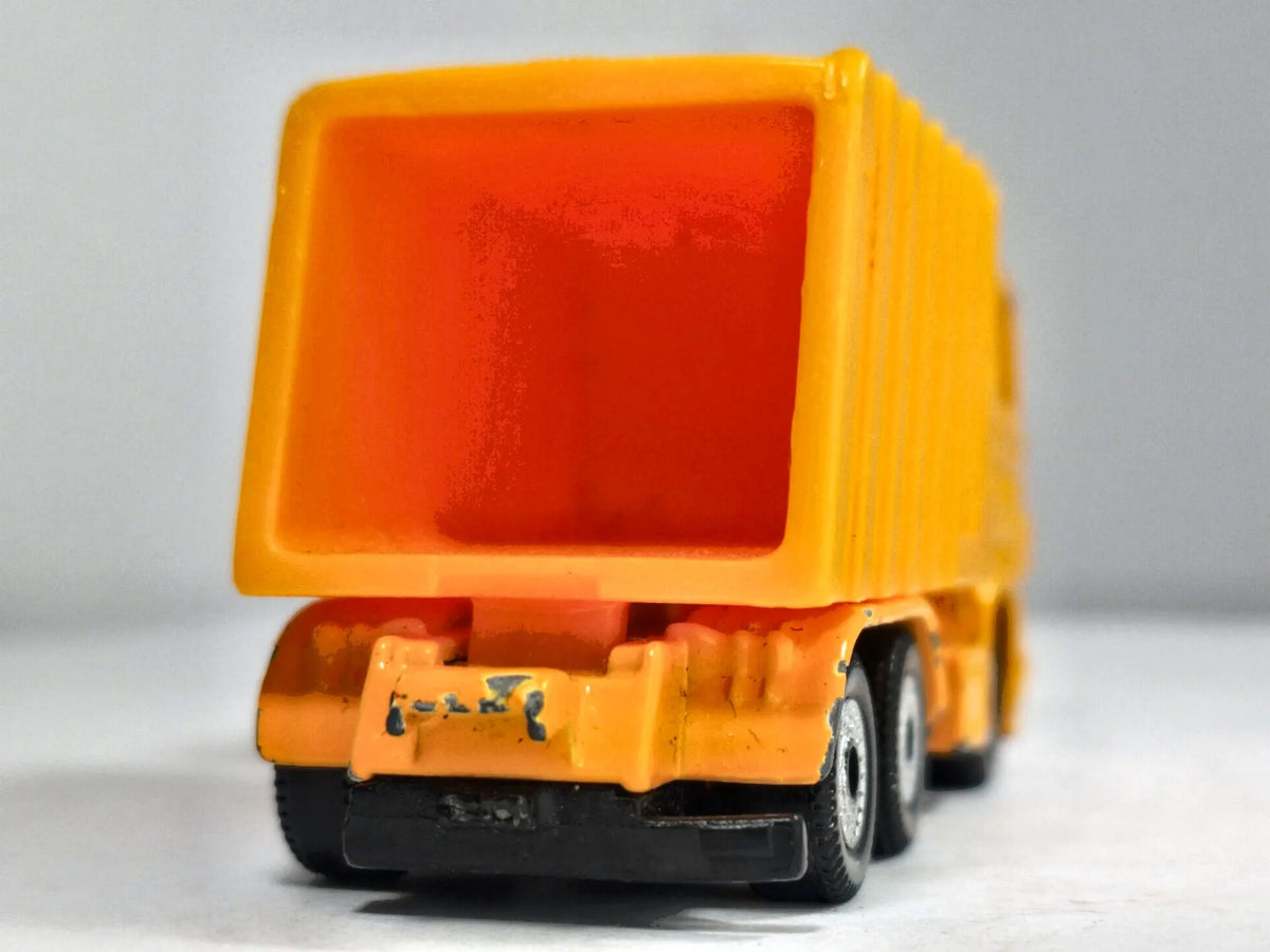 Scania P Mainline SIKU Żółty 1:87 – zdjęcie 6
