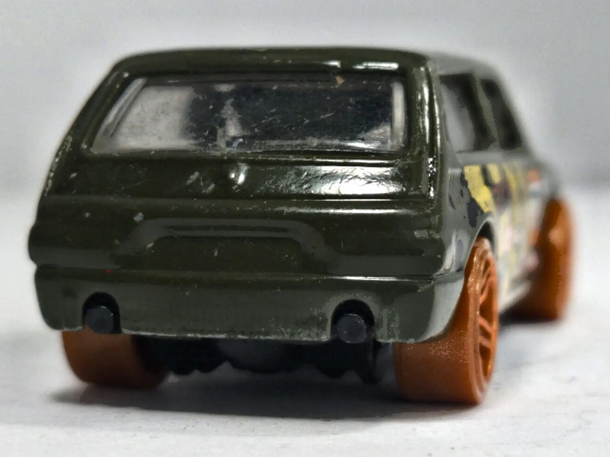 Volkswagen Brasilia Hot Wheels 2010 New Models 1:64 78 Luzak Zielony – zdjęcie 6