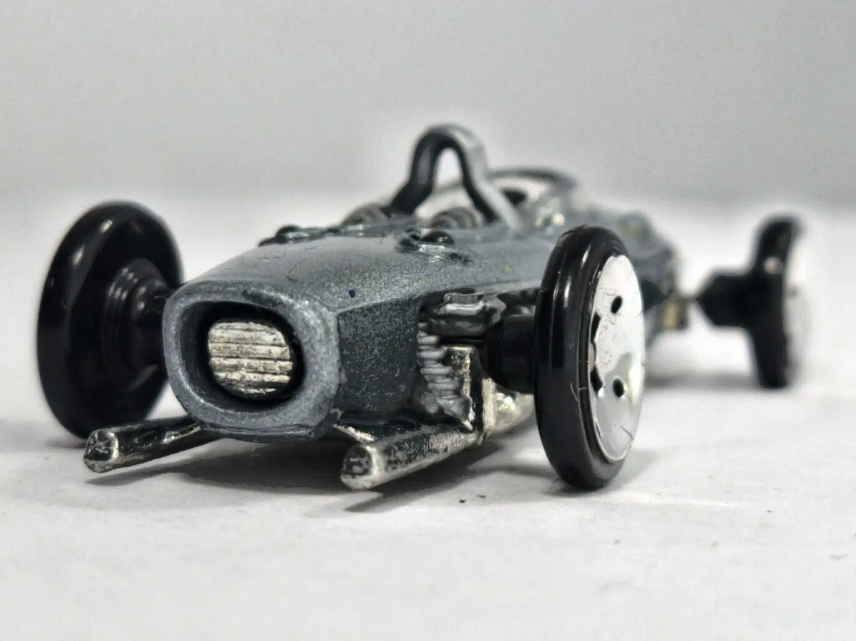 FERRARI 156 Hot Wheels 2000 Srebrny 1:64 2xMetal – zdjęcie 6