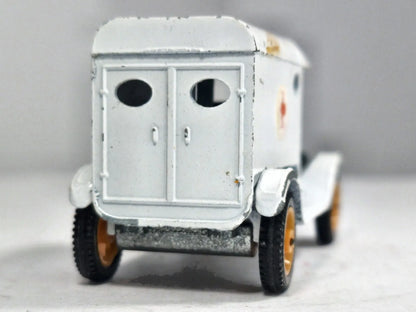 Ambulans T-Ford 1919 Efsi '70 Biały 1:50 Made in Holland – zdjęcie 6