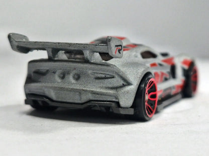 Track Ripper Hot Wheels 2017 HW Speed Graphics 1:64 10 Luzak Srebrny – zdjęcie 6