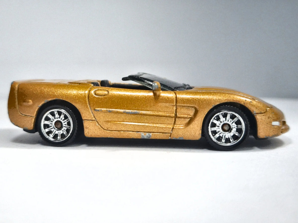 2000 CORVETTE CABRIO, Matchbox 2000, Die cast, Złoty, 1:64, Resoraki – zdjęcie 4