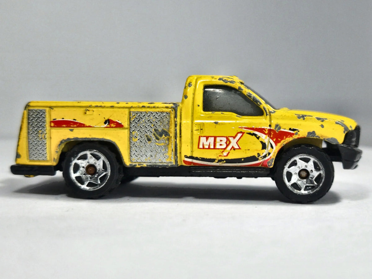 FORD DUMP TRUCK MBX, Hot Wheels 1999, Die cast 6055, Żółty, 1:64, Resoraki – zdjęcie 4