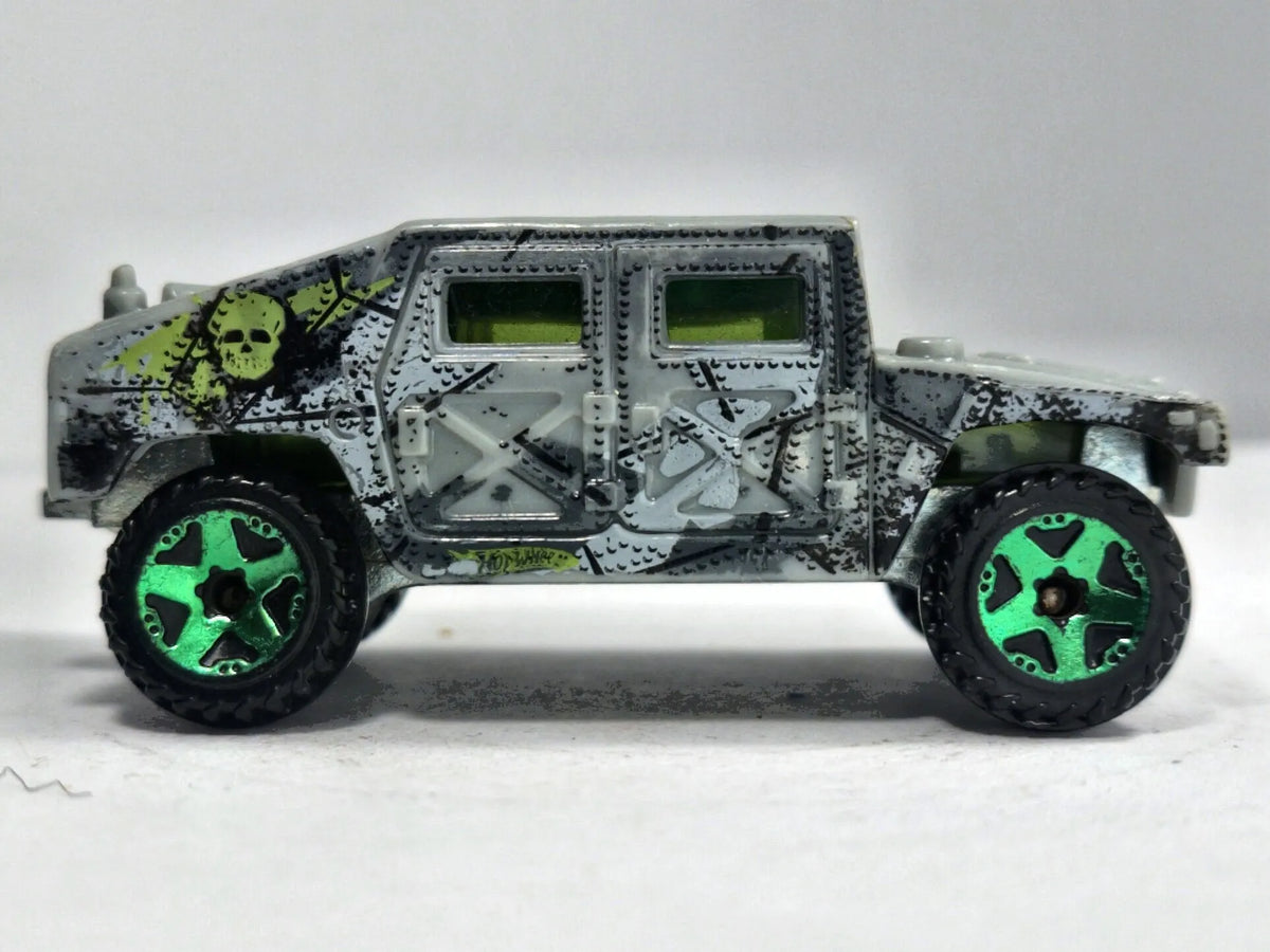 Hummer H1 Hot Wheels 1:64 Luzak Szary – zdjęcie 4