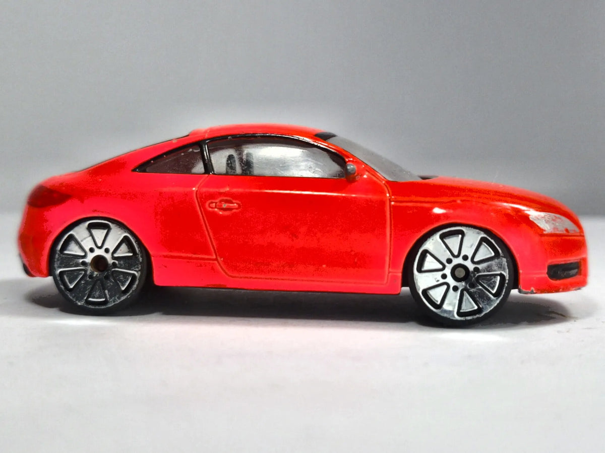 AUDI TT RS COUPE, Realtoy, Die cast 190E3G Jaskrawy Czerwony 1:64, Resoraki – zdjęcie 4