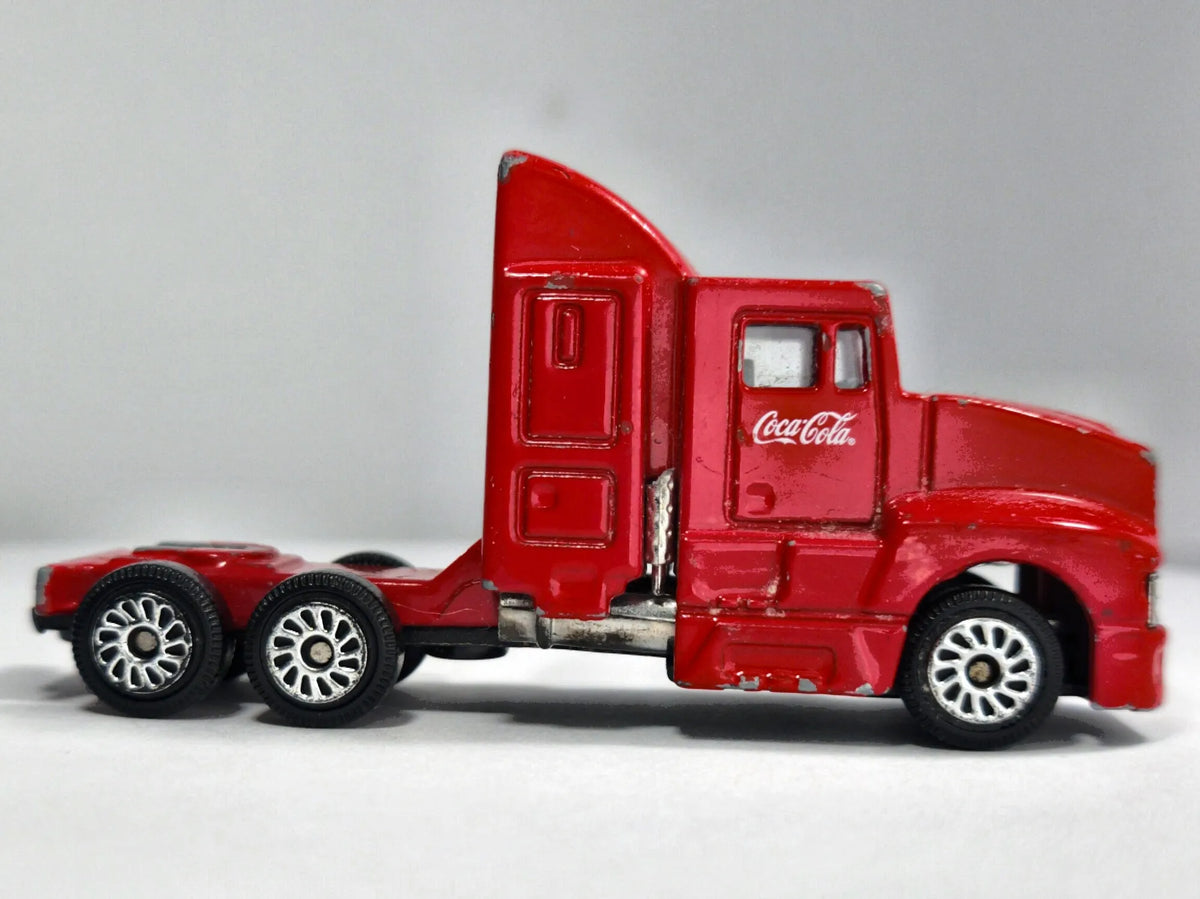 Ciężarówka Ciągnik Siodłowy Coca-Cola Czerwony 1:87 – zdjęcie 4