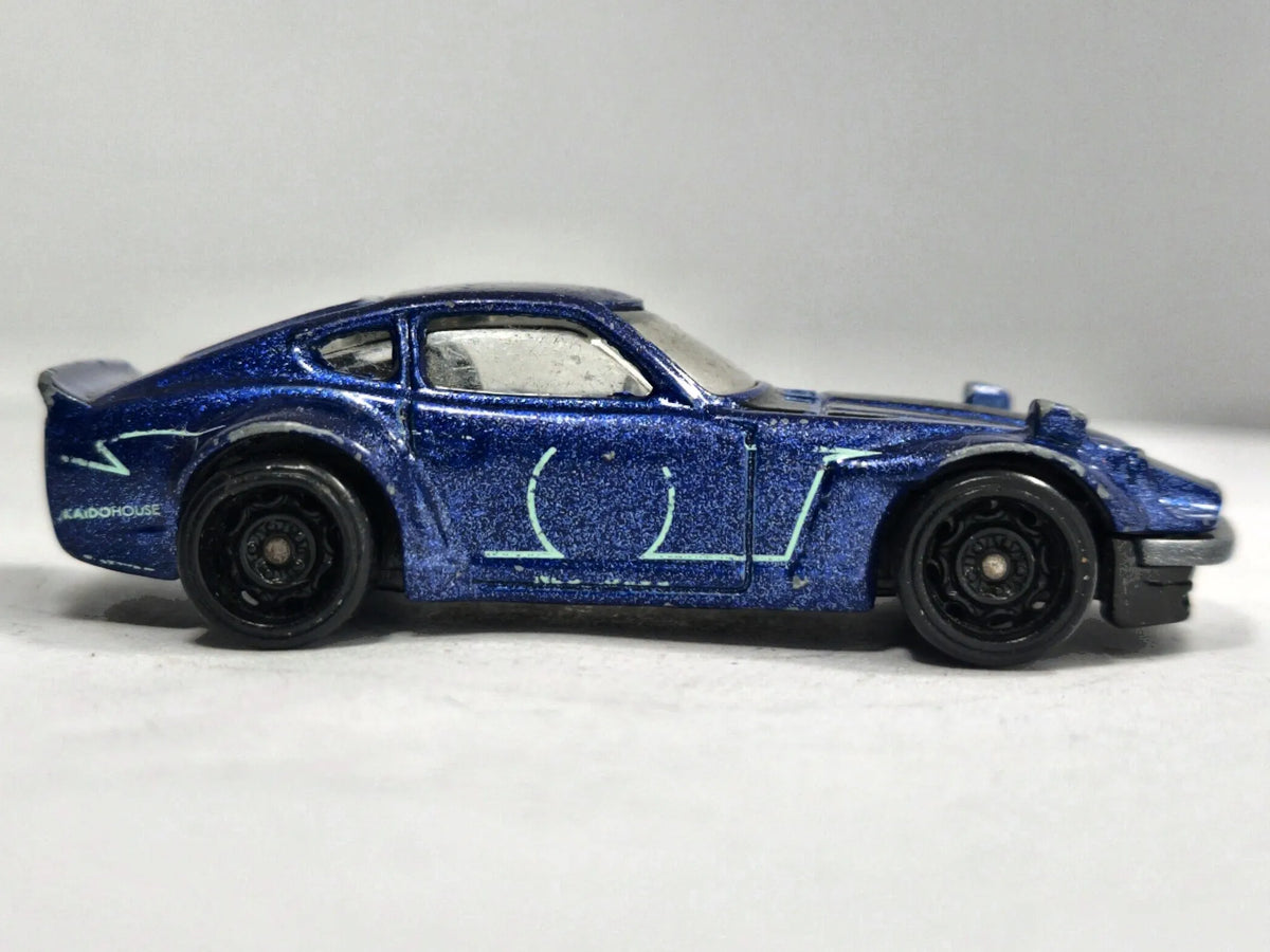 Custom Datsun 240Z Hot Wheels 2016 Nightburnerz 1:64 50 Luzak Niebieski – zdjęcie 4