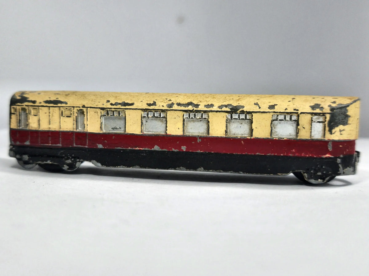 Wagon Pasażerski Dinky Toys 1935-1941 Kremowy 1:180 Made in United States – zdjęcie 4