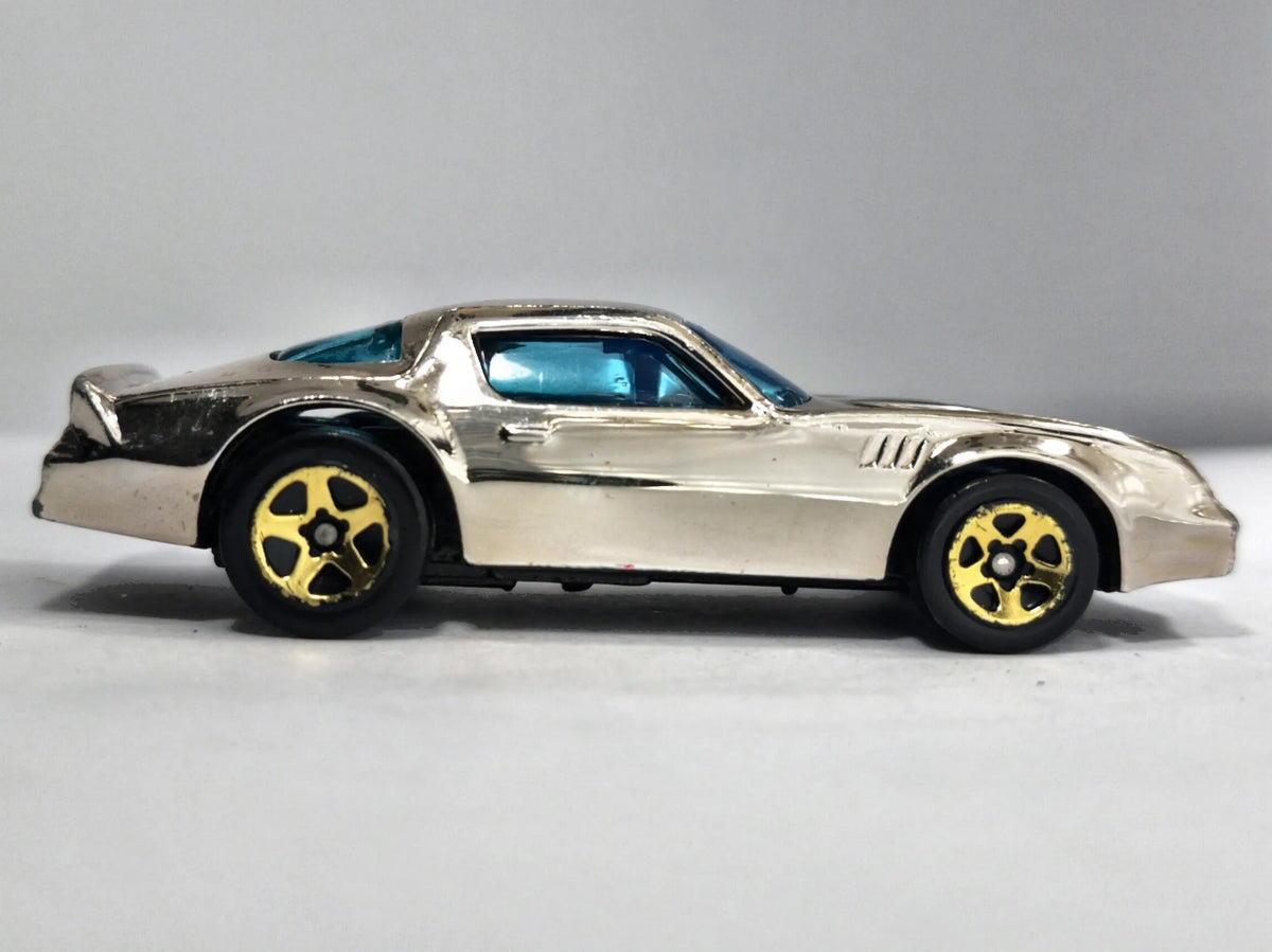 COUPE Hot Wheels 1982 Srebrny chrom 1:64 – zdjęcie 4