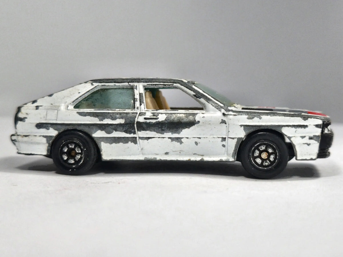 1982 AUDI QUATTRO, Racing Sport #35, Yatming, Die cast Biały 1:64, Resoraki – zdjęcie 4
