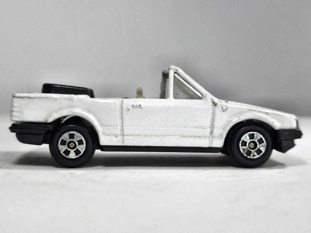 Ford Escort Cabriolet Zylmex 1:64 Kabriolet Biały Samochód osobowy – zdjęcie 4