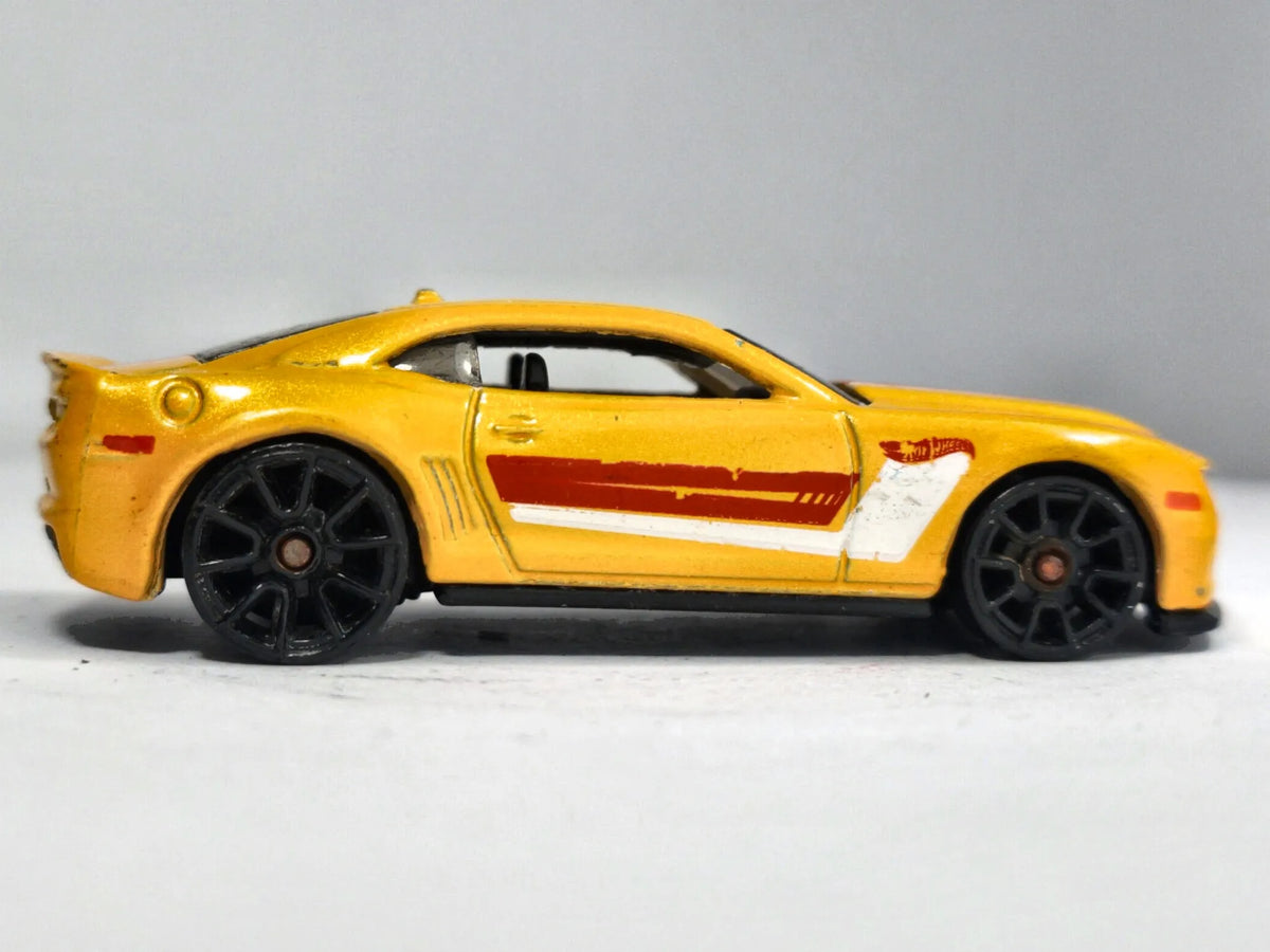 Chevrolet Camaro ZL1 Hot Wheels 2015 1:64 Luzak Żółty Muscle Car – zdjęcie 4