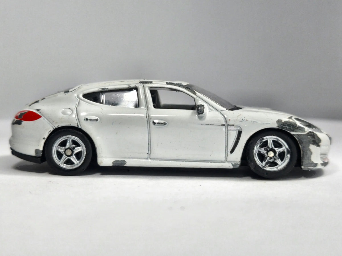PORSCHE PANAMERA S Welly Biały 1:63 – zdjęcie 4