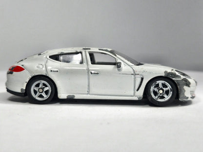 PORSCHE PANAMERA S Welly Biały 1:63 – zdjęcie 4