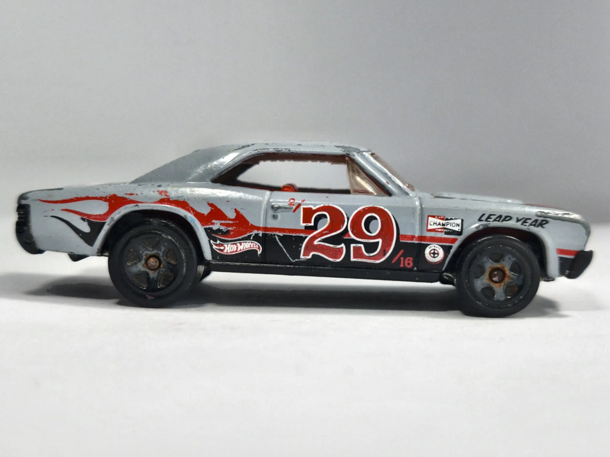 '67 CHEVELLE SS 396, Hot Wheels, Die cast I N, Szary, 1:64, Resoraki – zdjęcie 4