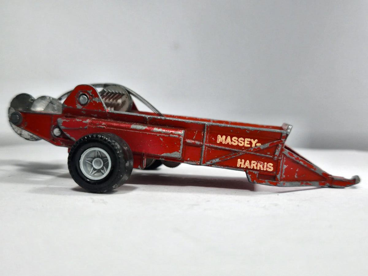 Massey-Harris Manure Dinky Toys 1:43 Przyczepa Rolnicza Luzak Czerwony – zdjęcie 4