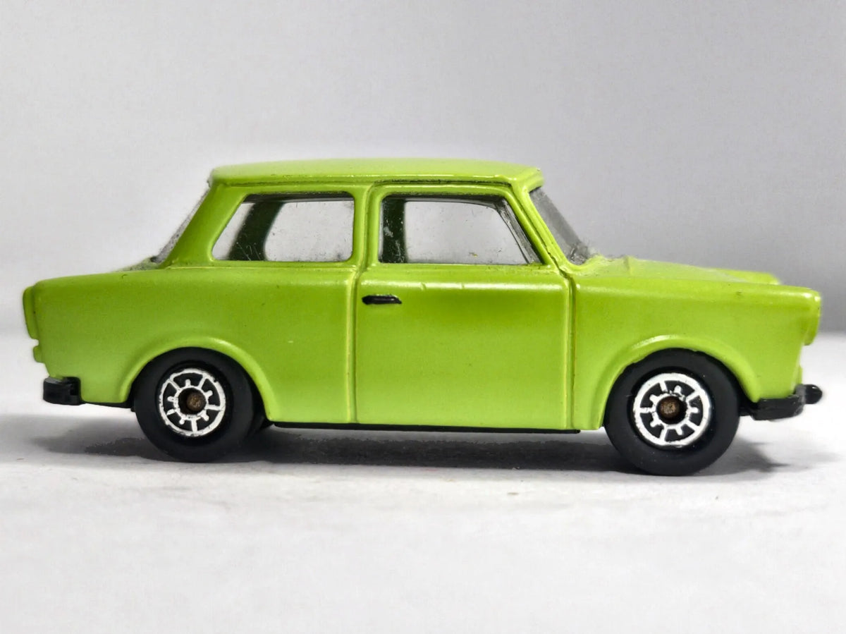 TRABANT Maisto Limonkowy 1:47 – zdjęcie 4