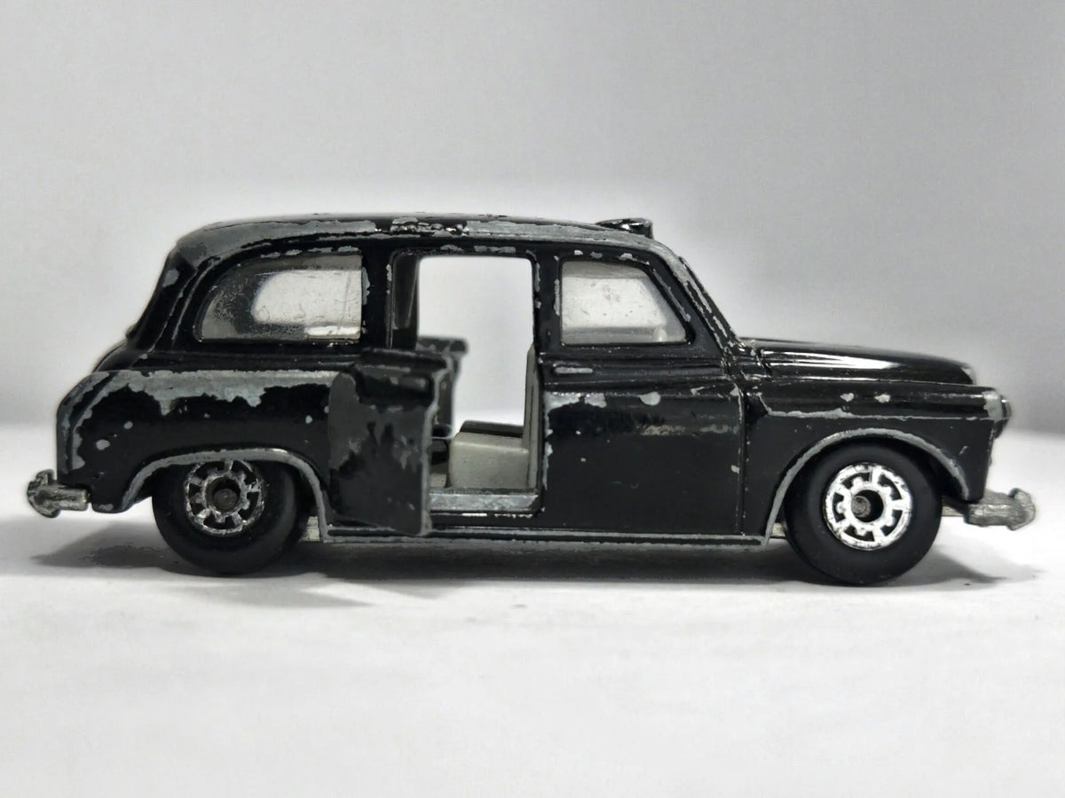 TAXI FX4R Matchbox 1986 Czarny 1:60 Made in Macau – zdjęcie 4